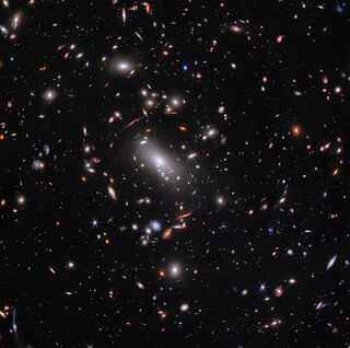 Galaxy cluster MACS J1423 (NIRCam image)